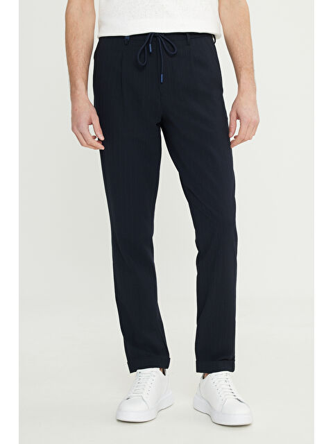 Altınyıldız Classics Erkek Lacivert Slim Fit Dar Kesim Beli Bağlamalı Yan Cepli Gofre Desenli Casual Pantolon - S000530516-21164
