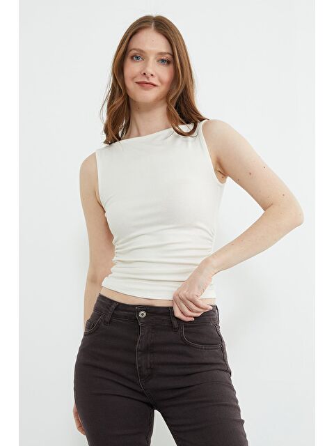 Fullamoda Yanları Drapeli Kayık Yaka Bluz