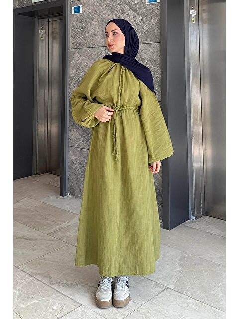 Lamelif Balon Kol Bağlamalı Tesettür Elbise Yağ Yeşili - S000517760-16580