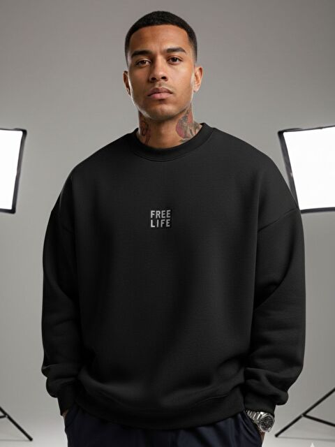 Trendseninle Erkek Siyah Free Life Logo Baskılı Regular Sweatshirt - S000500665-19351