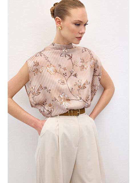 SATEEN Kısa Kollu Desenli Bluz - Kahve - S000511559-19413