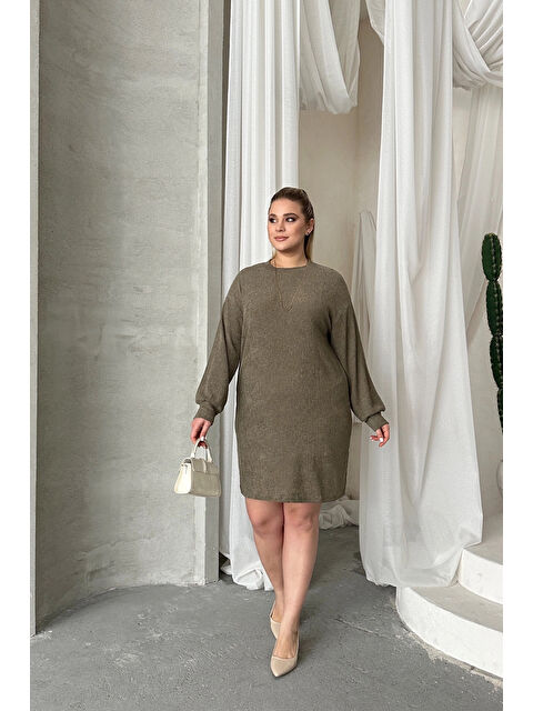 Stil Diva Büyük Beden Uzun Kollu Bisiklet Yaka Düz Kesim Elbise 100-190 - S000350548-19413