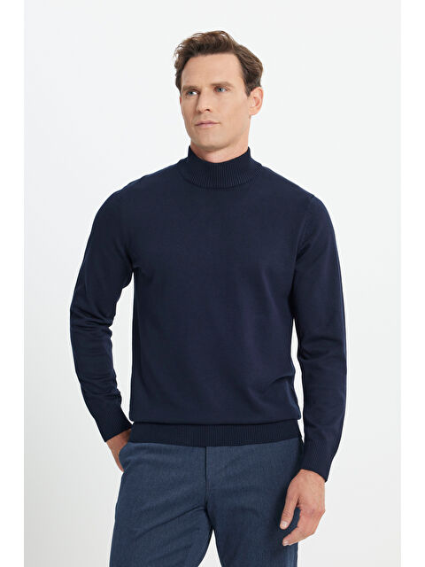 Altınyıldız Classics Erkek Lacivert Standart Fit Normal Kesim Yarım Balıkçı Yaka Triko Kazak - S000403286-21164