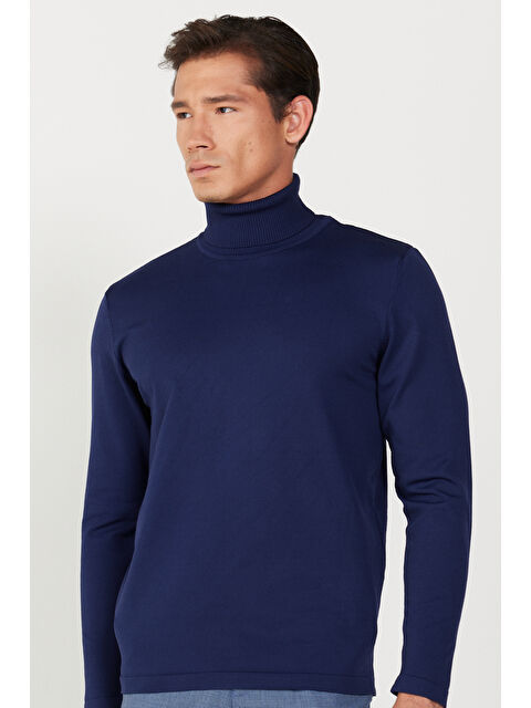 Altınyıldız Classics Erkek Lacivert Standart Fit Normal Kesim Tam Balıkçı Yaka Yumuşak Dokulu Basic Triko Kazak - S000403560-21164