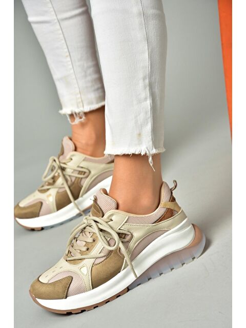 Fox Shoes S9734131 Vizon Kadın Sneakers