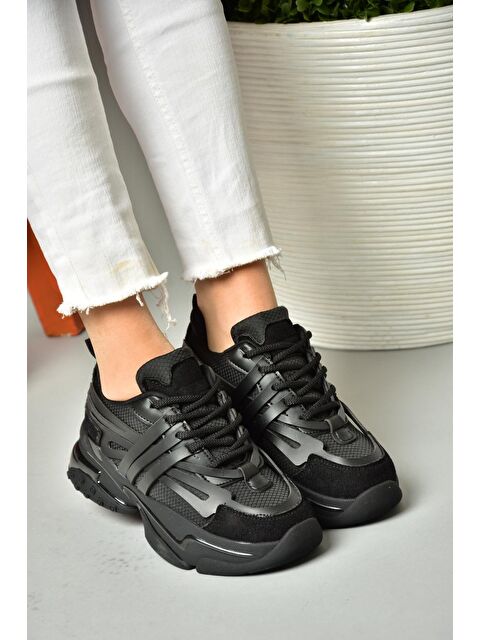 Fox Shoes S9736024 Siyah Kadın Sneakers