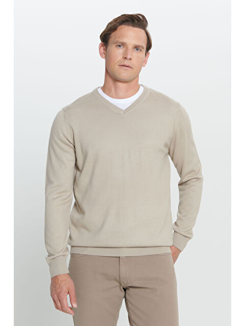 Altınyıldız Classics Erkek Bej Standart Fit Normal Kesim V Yaka Triko Kazak - S000403515-19928