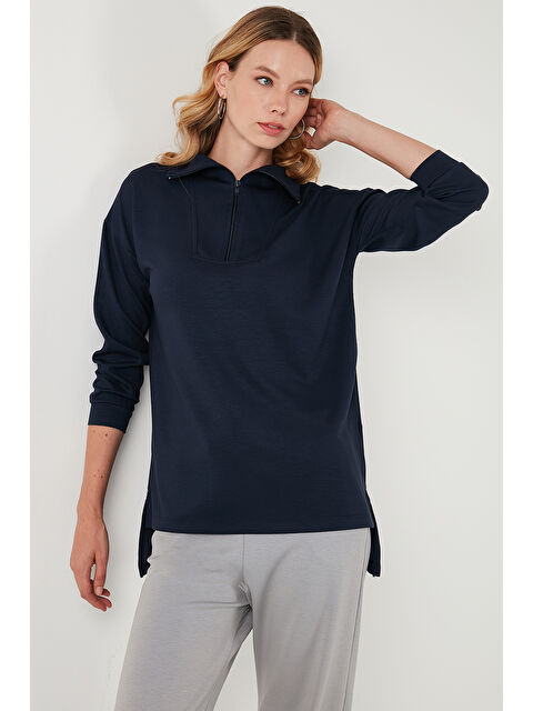 Lela Regular Fit Fermuarlı Yaka Önü Kısa Arkası Uzun Kadın Sweat 5865876 - S000275052-21164