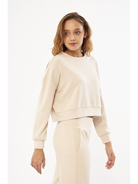 Chandraswear Bej Kadın Uzun Kollu Crop Sweatshirt - Gobi - S000090898-19928