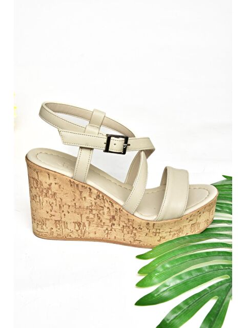 Fox Shoes S9960544 Bej Kadın Dolgu Topuklu Ayakkabı - S000152351-19928