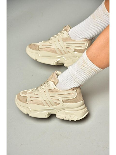 Fox Shoes S9736024 Bej Kadın Sneakers