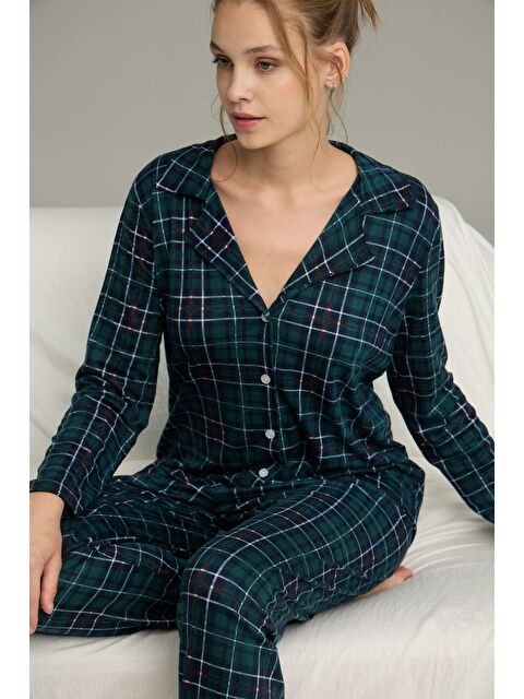 Siyah İnci Yeşil Ekose Desenli Gömlek Yaka Düğmeli Milan Örme Pijama Takım25224037 - S000424101-18194