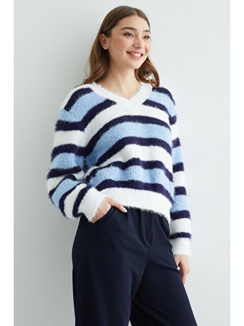 Fullamoda Sakallı Şeritli V Yaka Triko Kazak - S000494087-17234