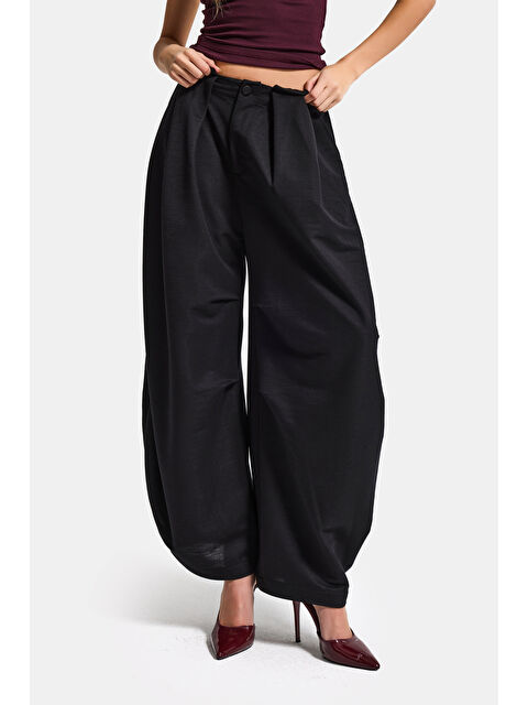 It's Basic Kadın Siyah Balon Fit Viskon Kumaş Özel Tasarım Pantolon - S000514515-19351