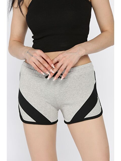 Gülseli Biyeli Kadın Baskılı Mini Şort - S000399246-20600