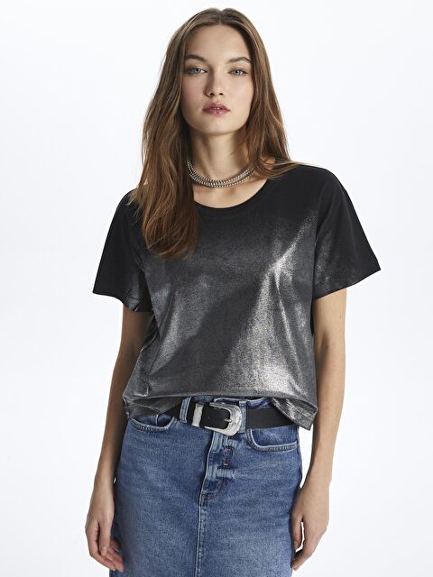 Dexia New York - Bisiklet Yaka Varak Baskılı Crop Tshirt - Siyah Renk - S000118462-19351