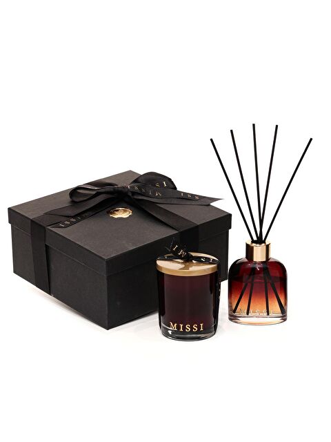 Missi 130 ml Degrade Kahverengi Cam Şişe Oud Vanilya Oda Kokusu Ve Vegan Mum Seti (Dekoratif Sıvama Kutulu - S000324820-19413