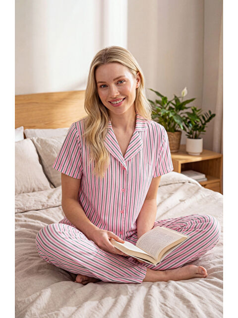 NBB Pembe Pembe Çizgili Önden Düğmeli Takım