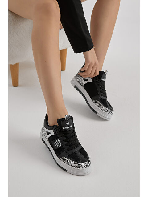 TONNY BLACK Unisex Siyah Beyaz Termo Taban Desenli Fileli Bağcıklı Spor Ayakkabı - S000493968-37424