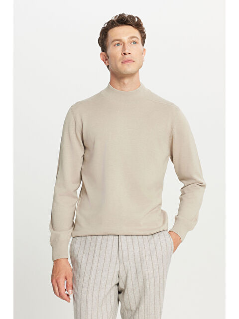 Altınyıldız Classics Erkek Bej Yünlü Standart Fit Normal Kesim Yarım Balıkçı Yaka Basic Triko Kazak - S000527416-19928