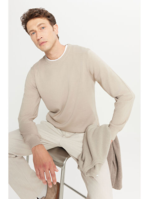 Altınyıldız Classics Erkek Bej Yünlü Standart Fit Normal Kesim Bisiklet Yaka Triko Basic Kazak - S000527421-19928
