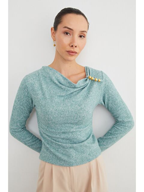 Fullamoda Omuz Aksesuarlı Degaje Yaka Bluz - S000445610-1180