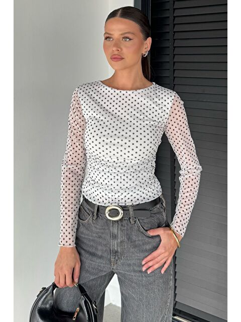 Gülseli Kadın Bel Büzgülü Puantiyeli Bluz