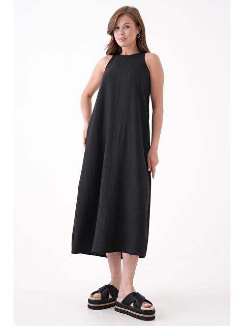 Saade Siyah A Kesim Bisiklet Yaka Cepli Salopet Form Dokuma Elbise