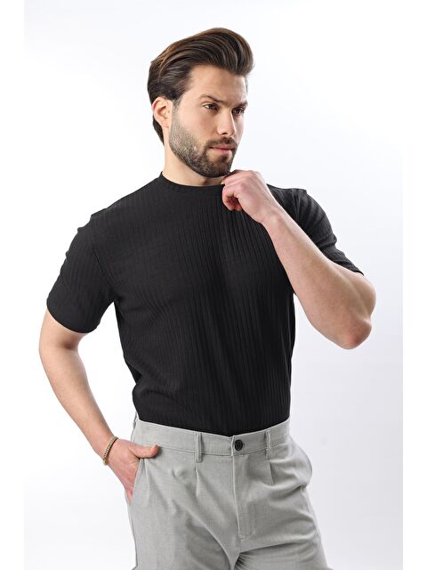 Madmext Siyah Dokulu Çizgi Tasarım Bisiklet Yaka Erkek Tişört E7122 - S000364610-19351