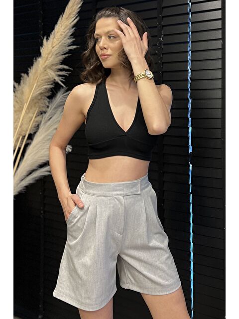 Gülseli Kadın Bel Lastikli Pileli Yüksek Bel Cırtlı Şort - S000399272-20600