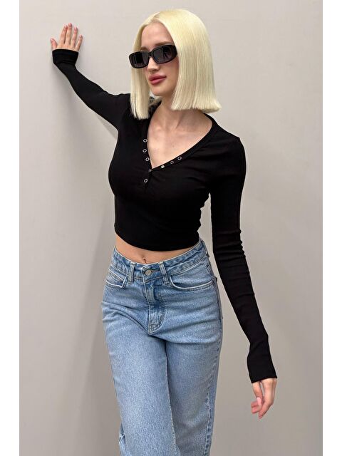 Madmext Siyah V Yaka Uzun Kollu Düğme Detaylı Kaşkorse Bodysuit Mg2194 - S000439993-19351