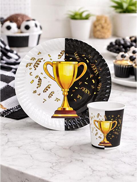 Parti Adresi Siyah Beyaz Taraftar Kupa Temalı Karton Tabak Bardak Set 8'li - S000524910-37424