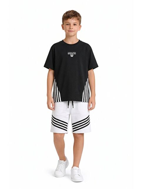 Cansın Mini Siyah Şerit Desenli Logolu Tişörtlü Erkek Çocuk Şortlu Takım 23779