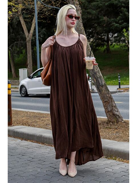 Madmext Kahverengi Halter Yaka Yırtmaç Detaylı Desenli Uzun Elbise Mg2162 - S000228122-19413