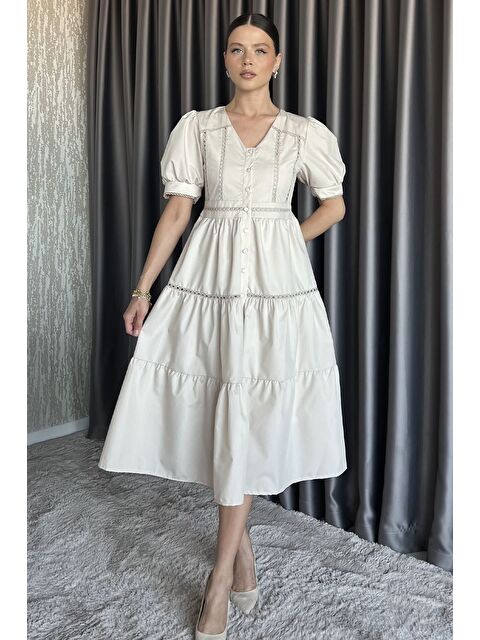 Gülseli Kadın Boydan Düğmeli V Yaka Fırfırlı Balon Kol Elbise - S000399301-25636