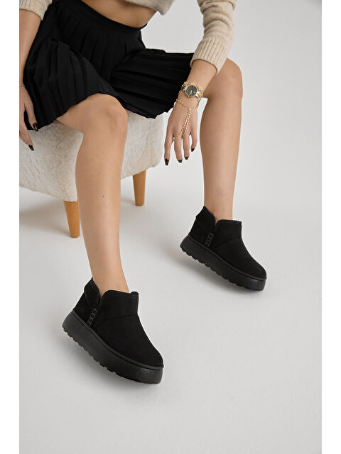 TONNY BLACK Kadın Siyah Kalın Poli Taban İçi Astarlı Süet Görünümlü Günlük Bot - S000493970-19351