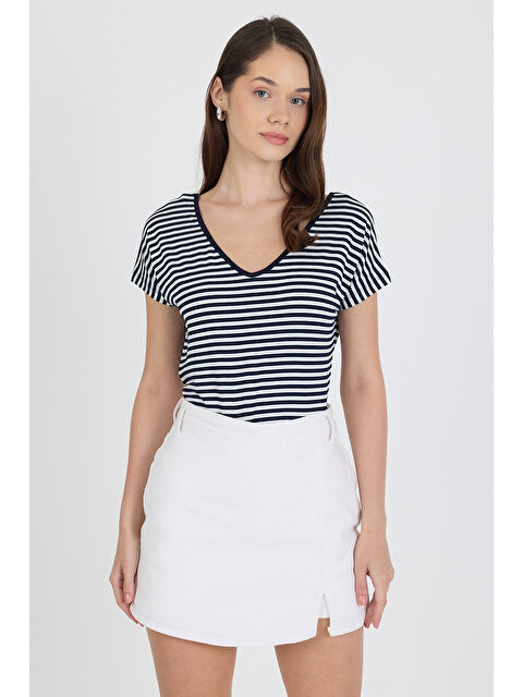 Rodi Ön Arka V Yaka Siyah Kadın T-shirt 0003 - S000400845-21164