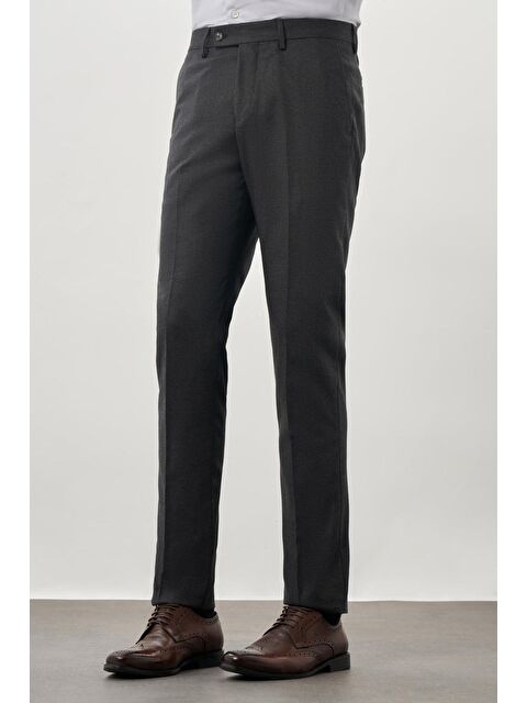 İMZA Koyu Antrasit Esnek Yandan Cepli Comfort Fit Classic Erkek Pantolon 1003245207 - S000352600-26298