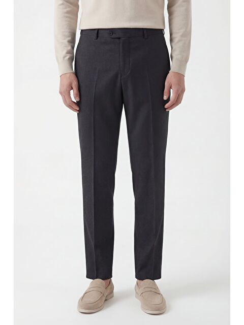 Sabri Özel Giotelli Erkek Siyah Dar Kesim Slim Fit Viskon Dokuma Normal Bel Dokuma Pantolon