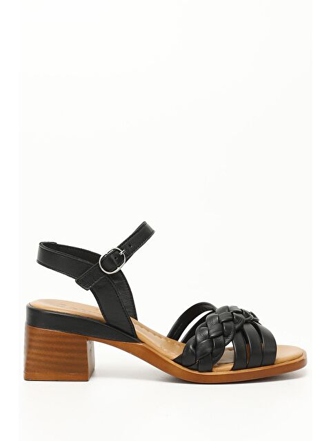 GÖNDERİ(R) SİYAH  Hakiki Deri Kısa Kalın Topuklu Kadın Sandalet 45223