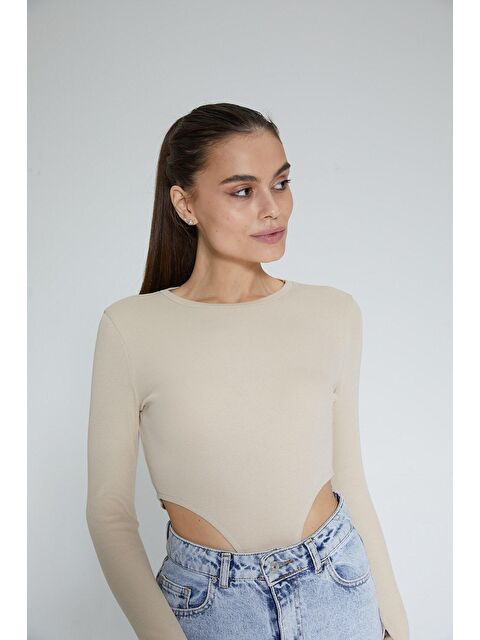 Chandraswear Bej Kadın Fitilli Bel Dekolteli Parmak Detaylı Bodysuit - Ren - S000029013-19928