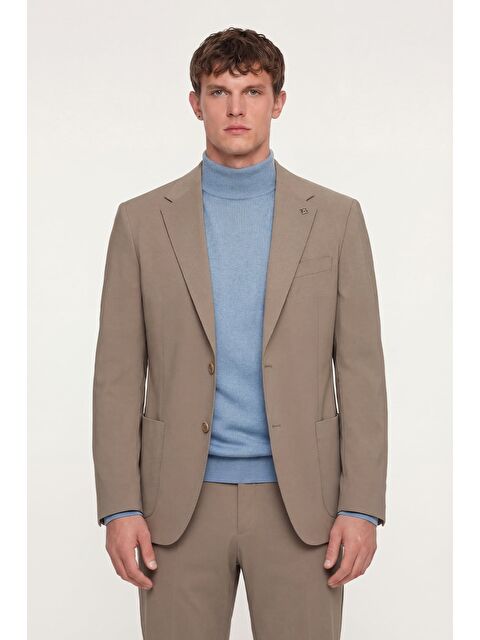 Sabri Özel Erkek Vizon Normal Kesim Regular Fit Dokuma Torba Cep Çift Yırtmaçlı Mono Yaka 6 Drop Takım Elbise