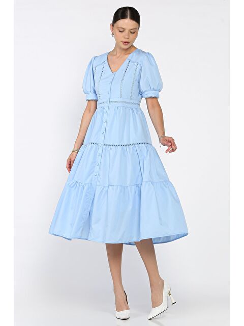 Gülseli Kadın Boydan Düğmeli V Yaka Fırfırlı Balon Kol Elbise - S000399301-17234