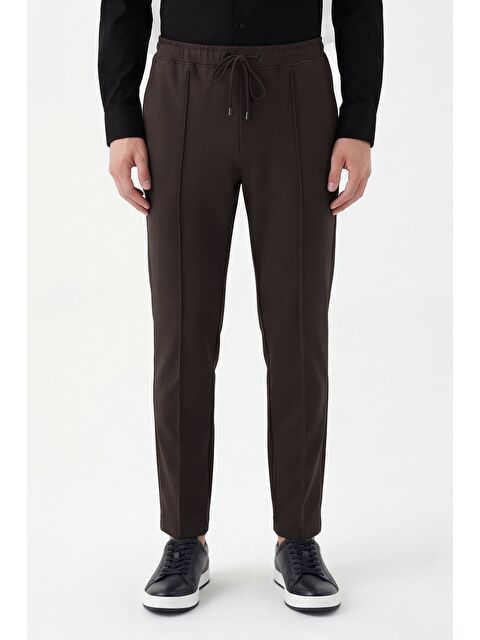 Sabri Özel Giotelli Erkek Koyu Kahve Dar Kesim Slim Fit Yan Cep Bel Lastikli Jogger Pantolon