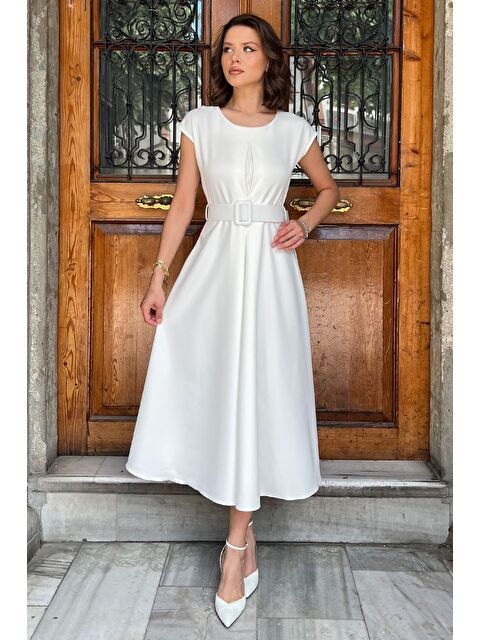 Gülseli Pileli Sıfır Kol Kemerli Kiloş Elbise - S000399321-19966