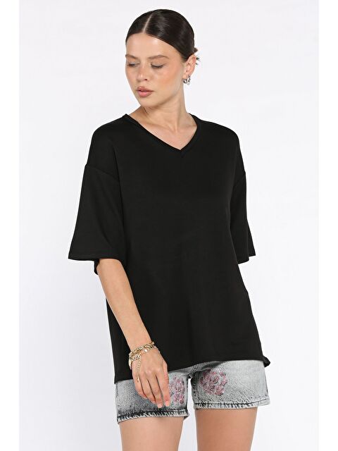 Gülseli Kadın V Yaka Basic Tişört - S000399341-19351