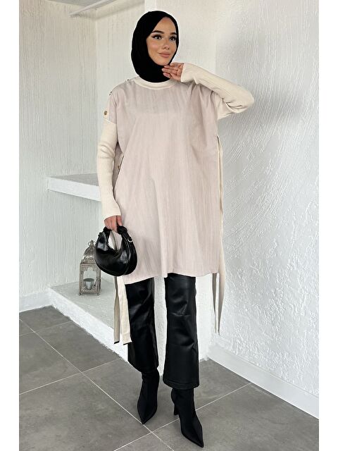 Julude Yan Düğmeli Tesettür Tunik