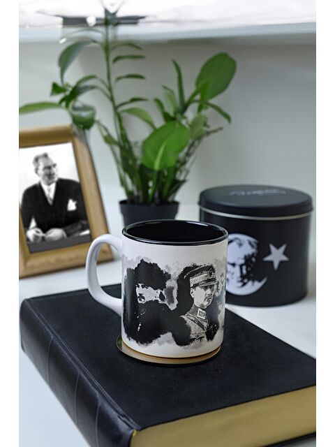 Keramika Cihanda Sulh Özel Teneke Kutulu Atatürk Kupa 10 Cm - S000192418-23173
