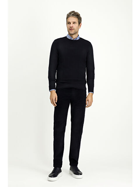 Kiğılı Slim Fit Dar Kesim Elastanlı Kadife Pantolon