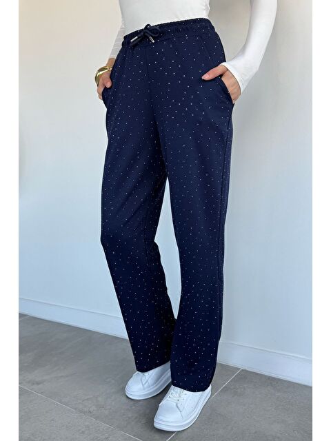 Gülseli Kadın Bel Lastikli Taş İşlemeli Pantolon